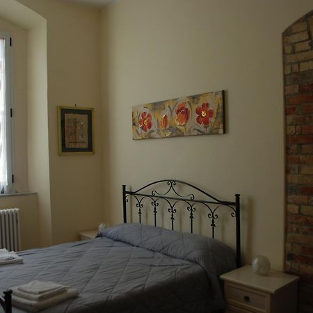 Le Due Nicchie Bed & Breakfast Matera Bagian luar foto
