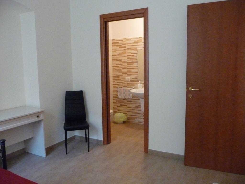 Le Due Nicchie Bed & Breakfast Matera Ruang foto