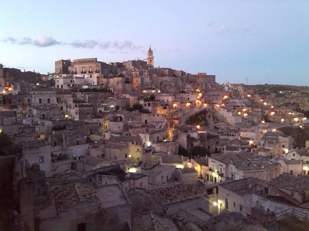 Le Due Nicchie Bed & Breakfast Matera Bagian luar foto