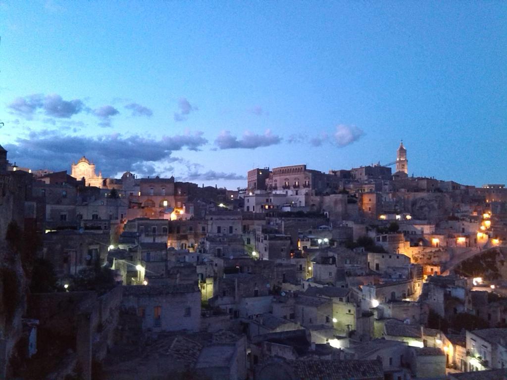 Le Due Nicchie Bed & Breakfast Matera Bagian luar foto